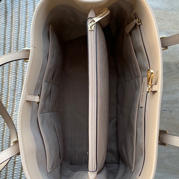 Michael Kors Totebag - Picture 2 of 6